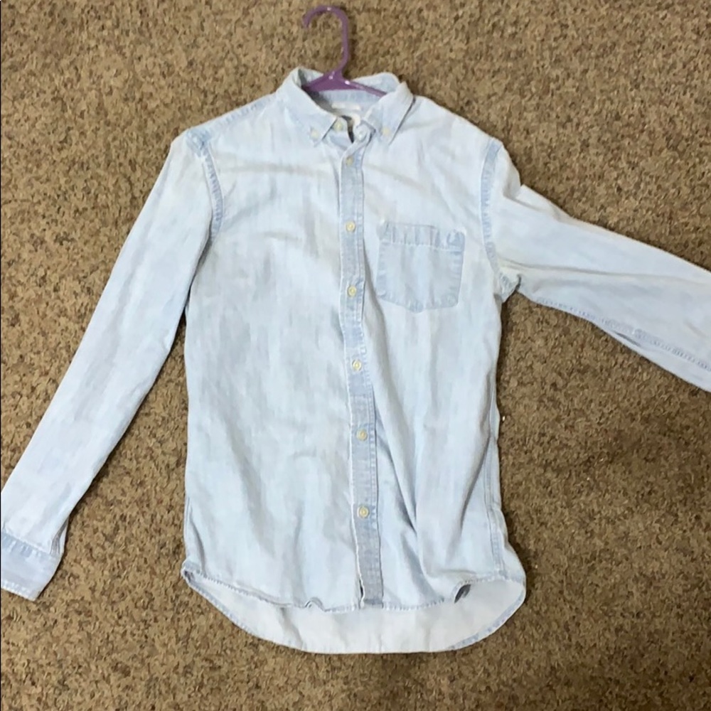 Men's old navy denim button down.